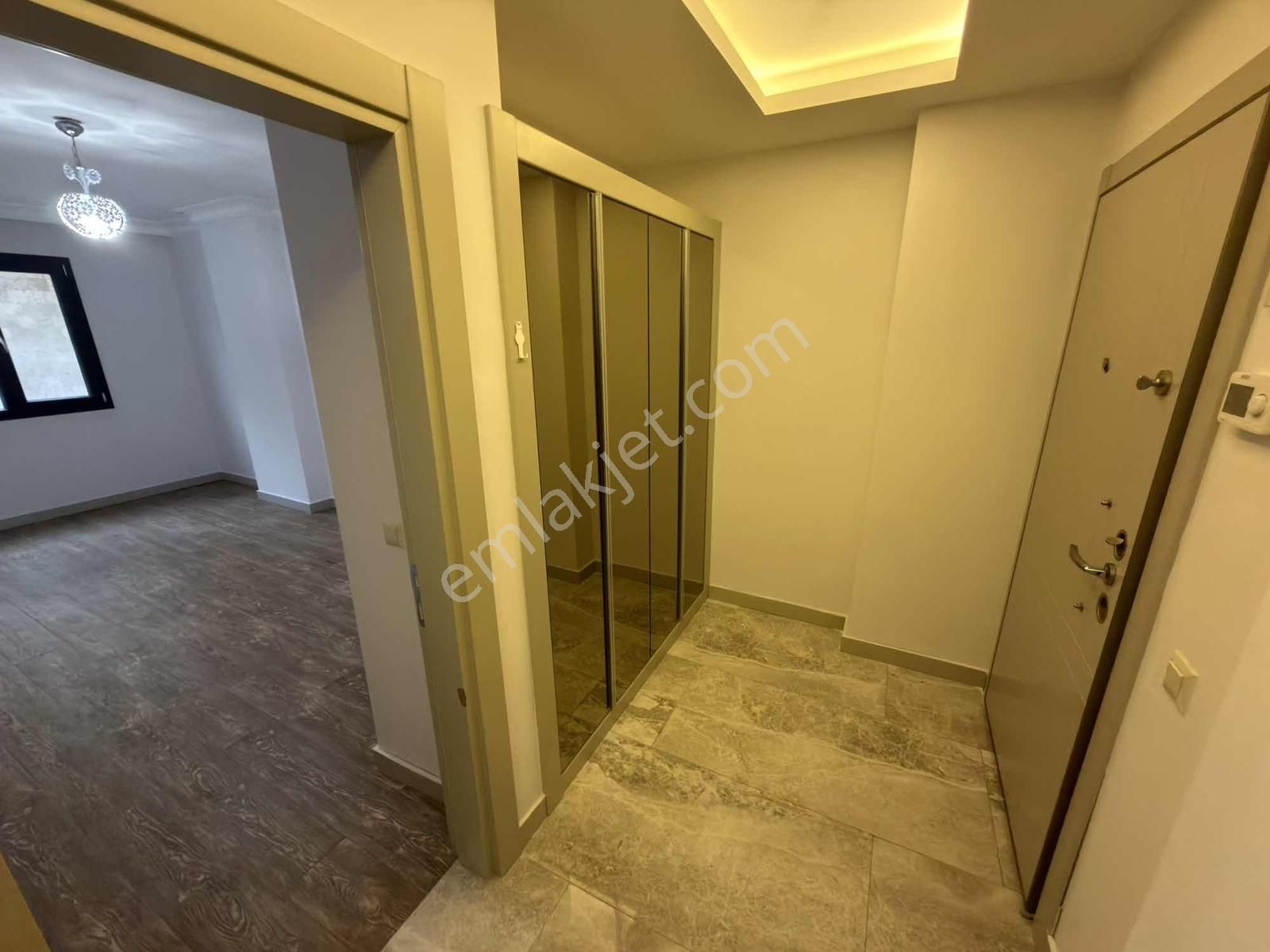 Eşyasız-temiz Su Arıtma -yerden Isıtma-3+1-otoparklı-havuzlu- - Görsel 14