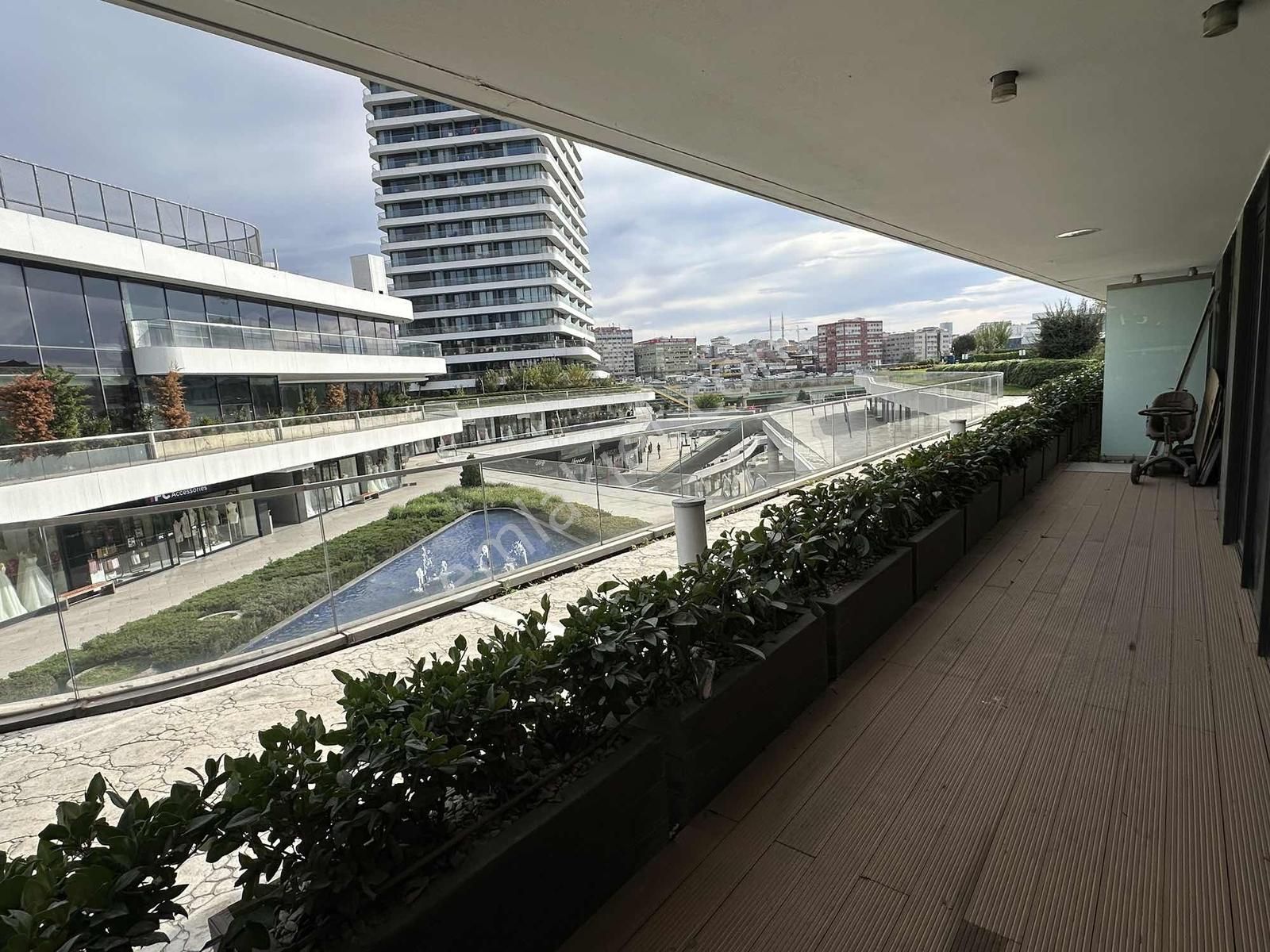 Merter Platform Teraslı Lüks Rezidans Çift Tapu Flex Flat - Görsel 10