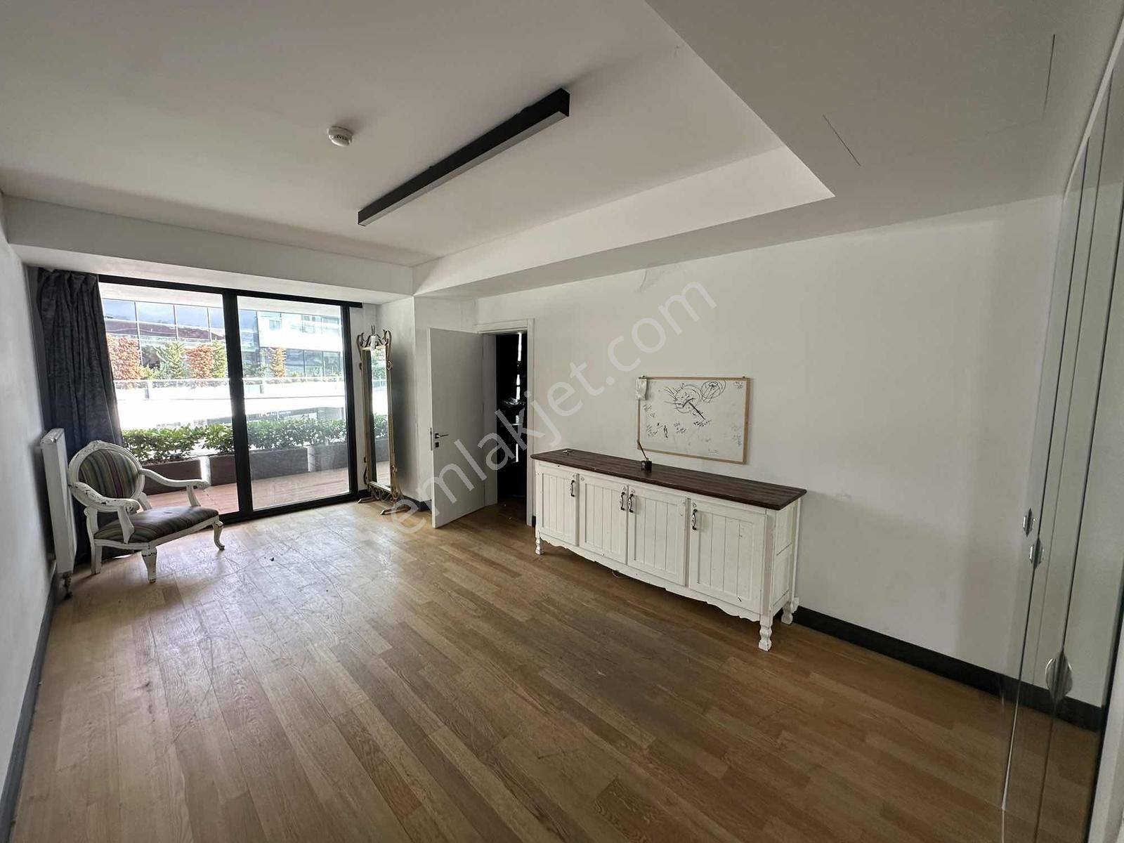 Merter Platform Teraslı Lüks Rezidans Çift Tapu Flex Flat - Görsel 18