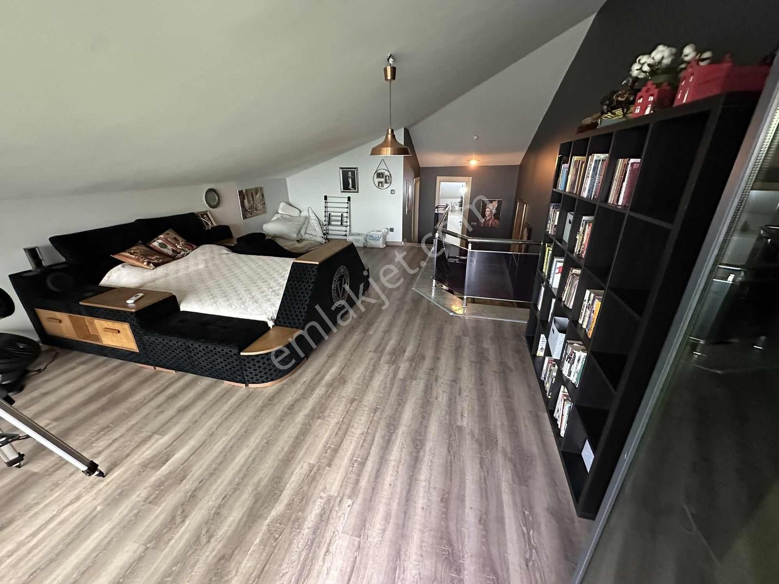 Yeni Yapı-denize Sıfır-kapanmaz Manzara-site İçi-havuzlu 6+ 1 - Görsel 26