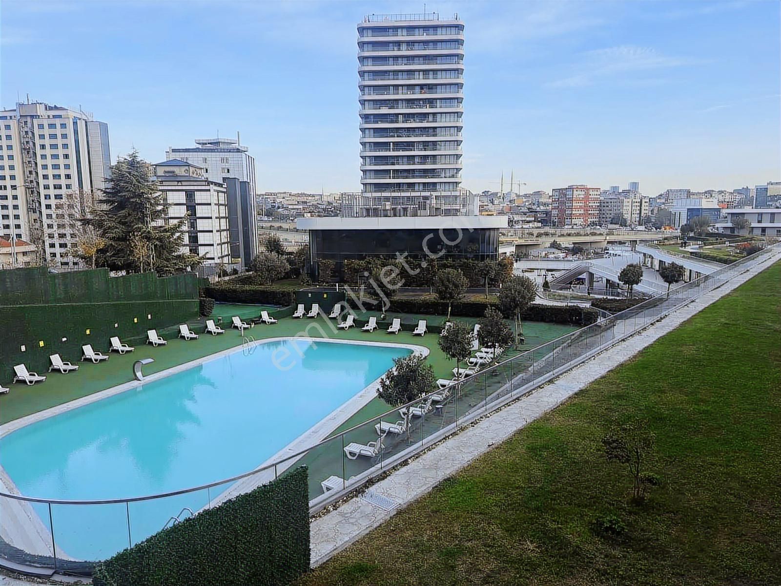 Platform Merterde Teras Katlı En Geniş 1+1 110 M2 - Görsel 12