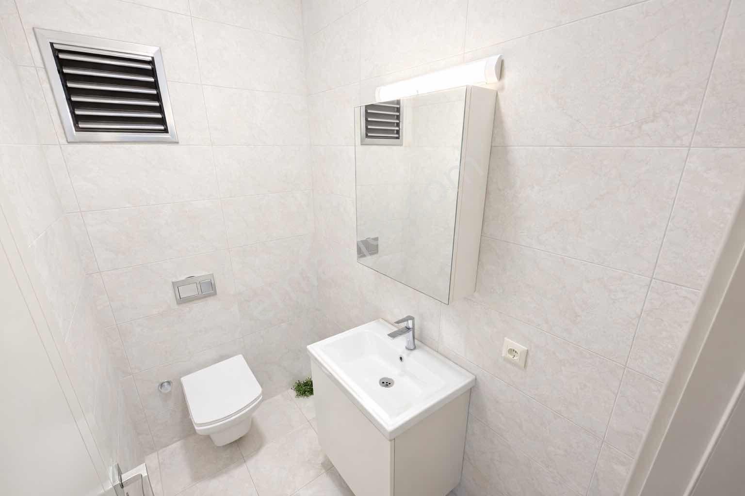 Kuşadası Merkezde Ofis & Büro Uygun Kiralık Boş Dükkan - Görsel 21
