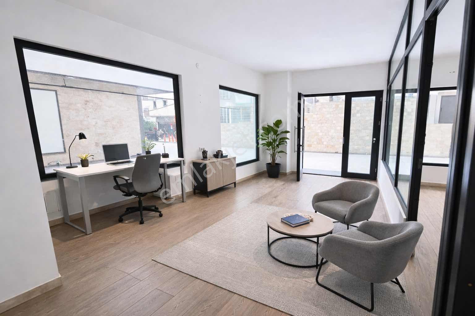 Kuşadası Merkezde Ofis & Büro Uygun Kiralık Boş Dükkan - Görsel 12