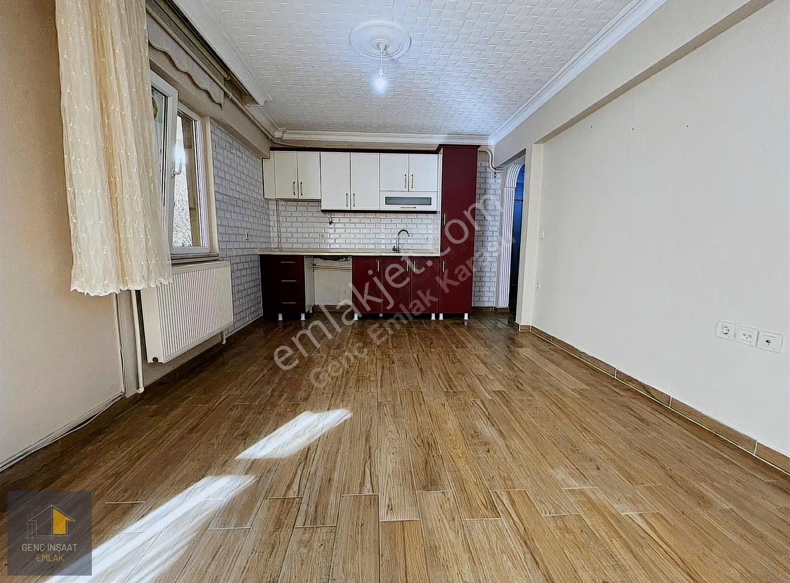 Karasuda Denize 50 Metre Mesafede Masrafsız 2+1 Daire (geniş M²) - Görsel 18