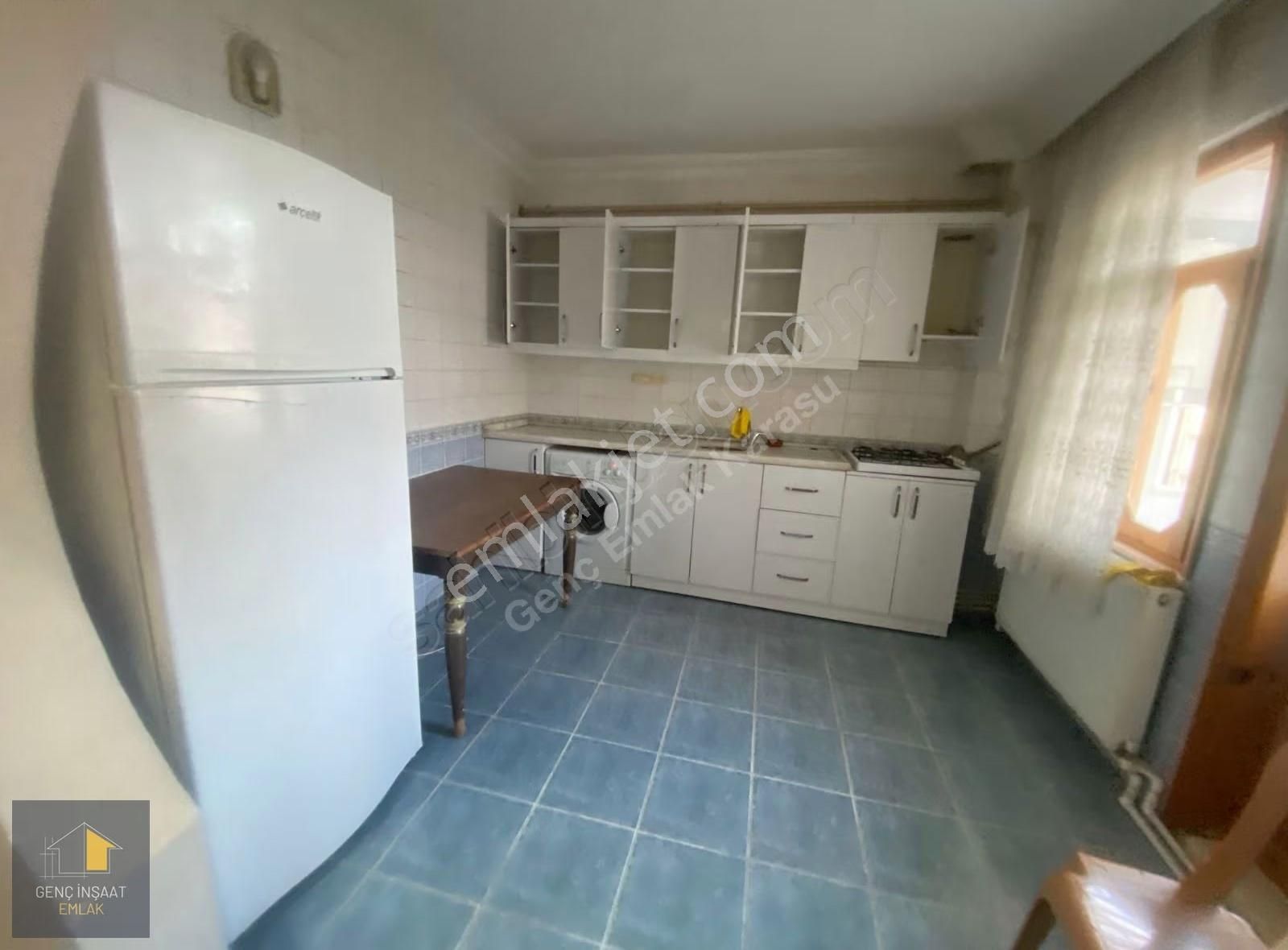 Hastane Yanında Ara Kat - Doğalgazlı - Eşyalı 2+1 Kiralık Daire - Görsel 3
