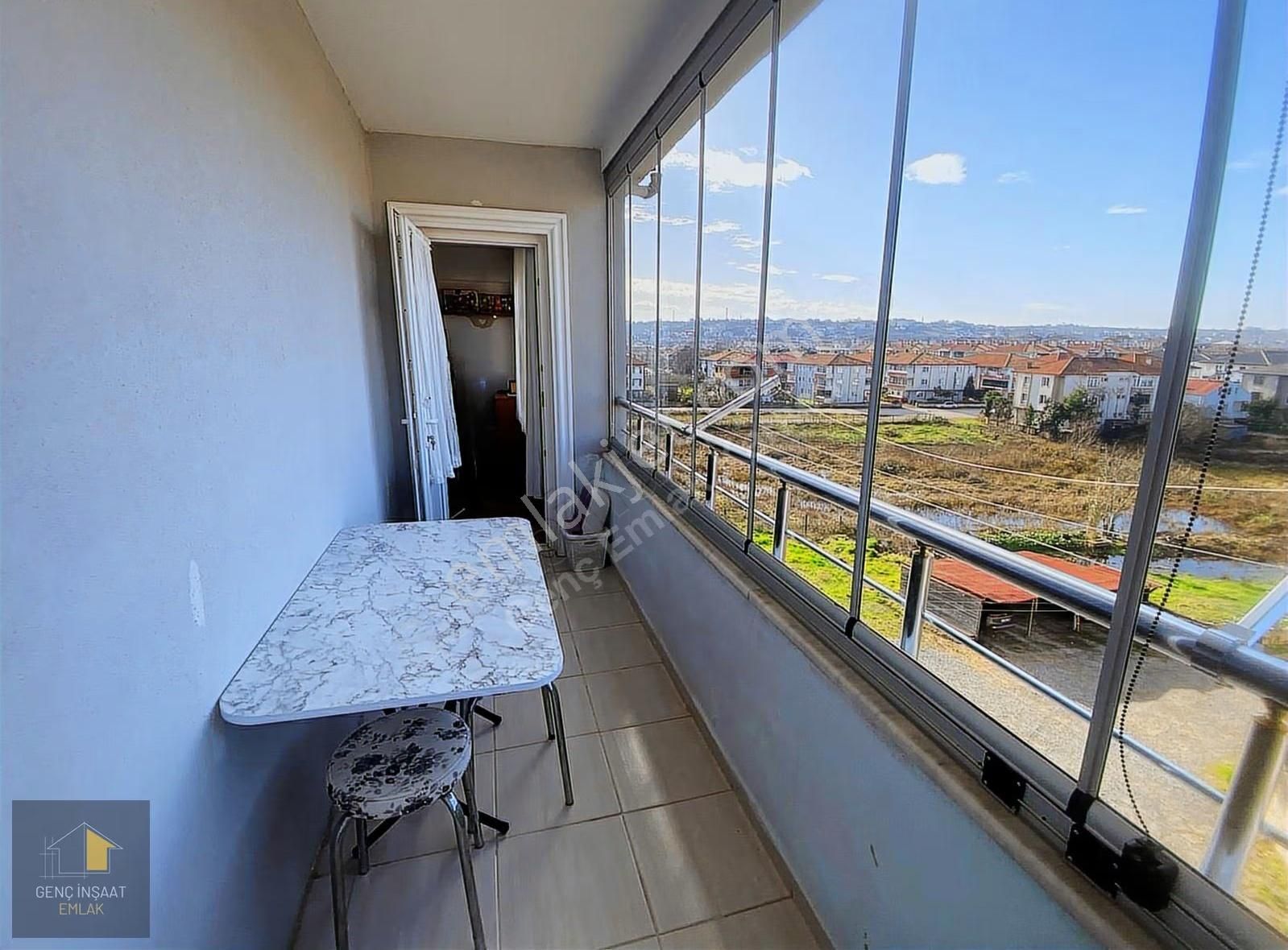 Karasu'da Merkezi Konumda Site İçerisinde 3+1 Daire (geniş M²) - Görsel 13