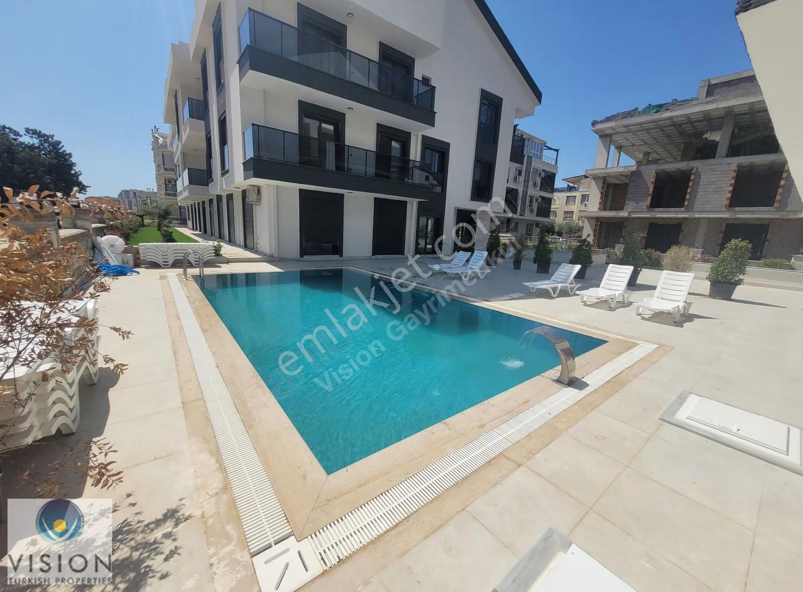 Didim Altınkumda Denize 600 Metre Havuzlu Sitede 2+1 Daire