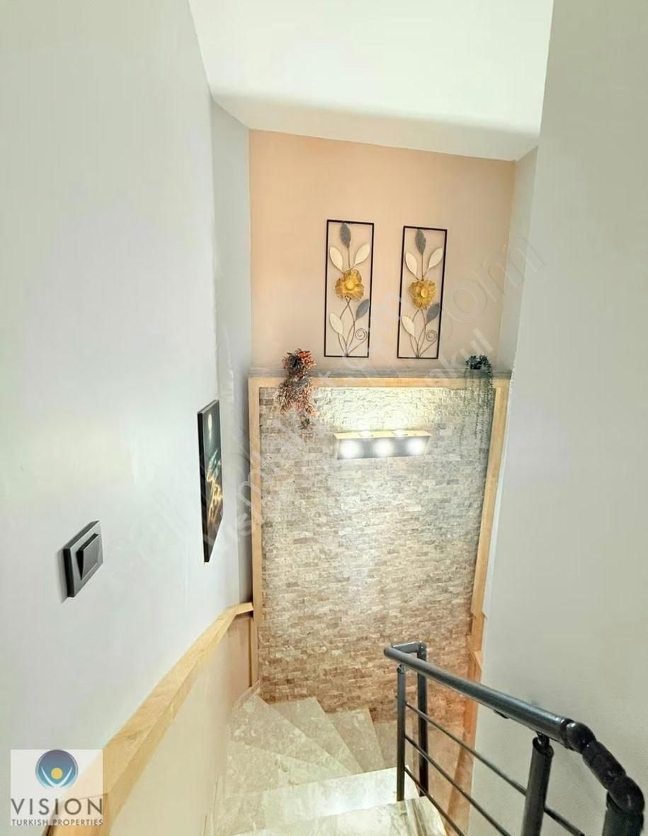 Didim Hisar Mahallesinde Havuzlu Sitede Full Eşyalı 3+1 Villa - Görsel 14