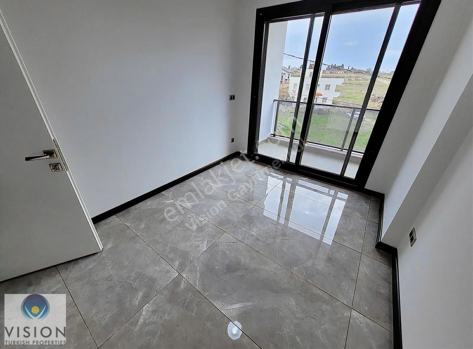 Didim Hisar Mahallesinde Havuzlu Sitede Bahçeli 3+1 Villa - Görsel 8