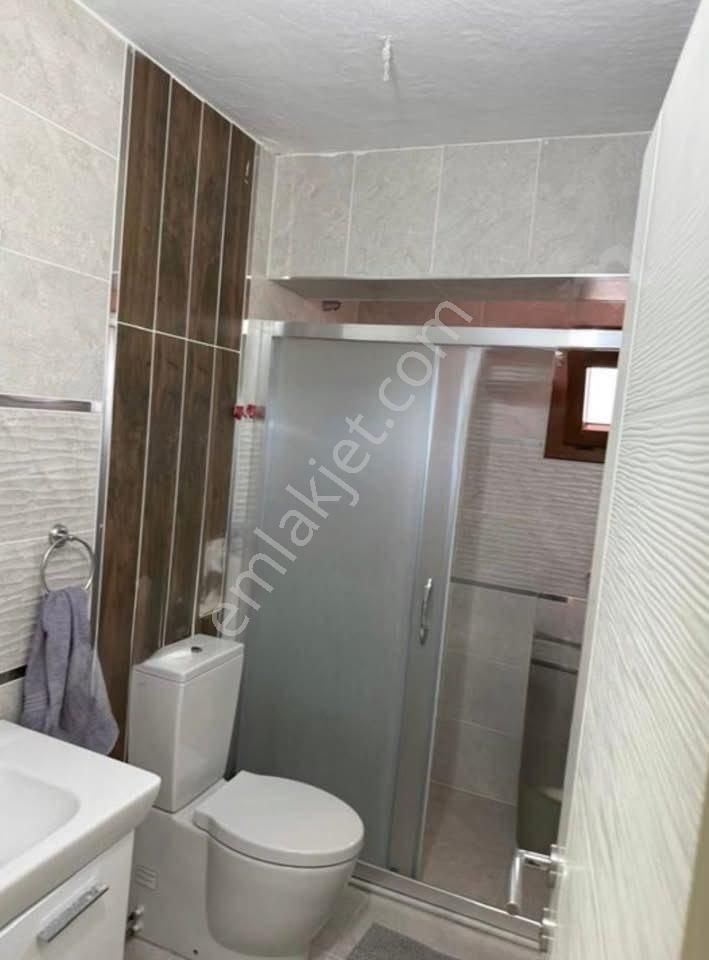 Kuşadası Kadıkalesi’nde Denize 100 Metre Bakımlı Yazlık - Görsel 3