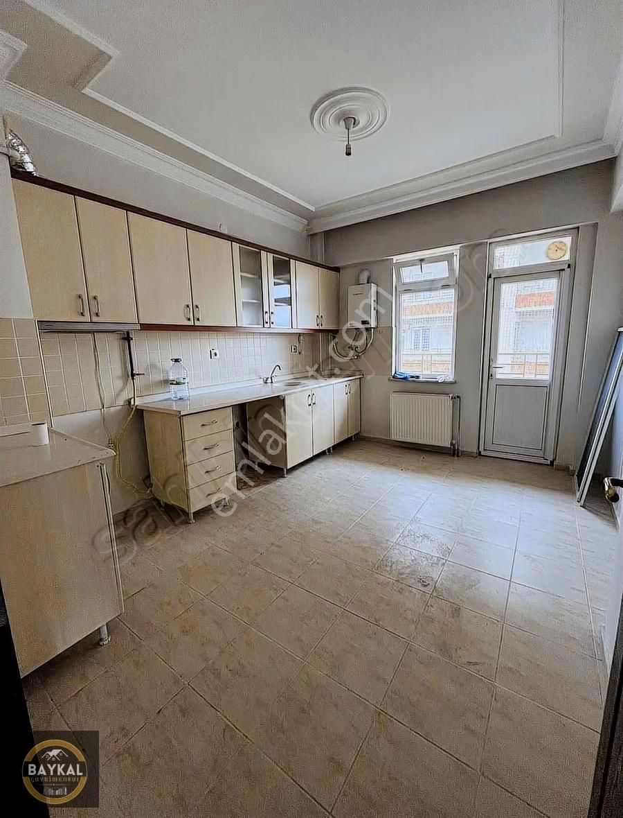 Yıldırım Beyazıtta Mükemmel Konumda Daire - Görsel 23