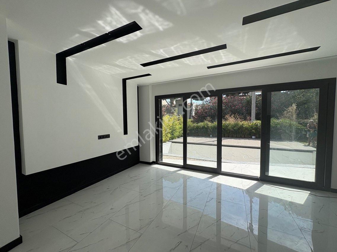 Kuşadası Kadınlar Denizi'nde 4+1 Müstakil, Özel Havuzlu Lüx Satılık Villa - Görsel 4