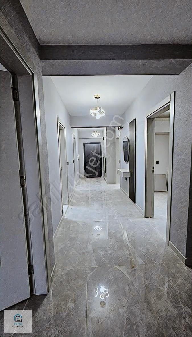 Yetki'den Çakmak Mah. Arakat Satılık Site İçi Geniş Ferah Daire - Görsel 2