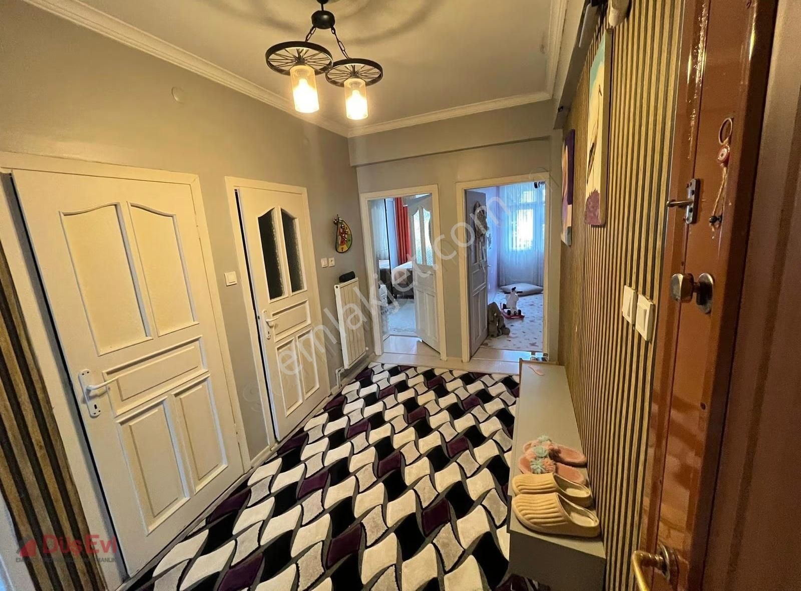 Bağcılar Yıldıztepe Mh. 2+1 4.kat Ferah Daire - Görsel 16