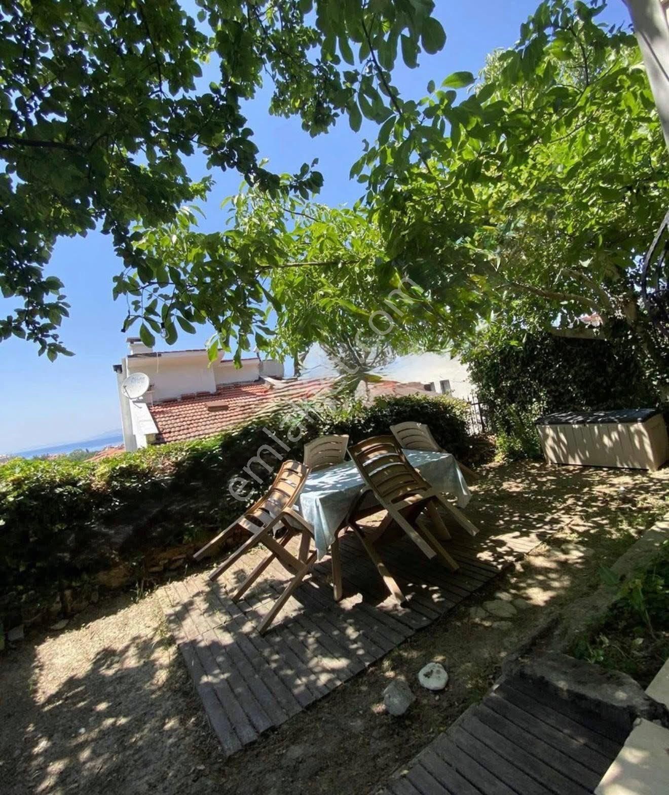 Kuşadası Merkez – Marina Mevkiinde Full Deniz Manzaralı Tripleks 4+1 Villa - Görsel 17
