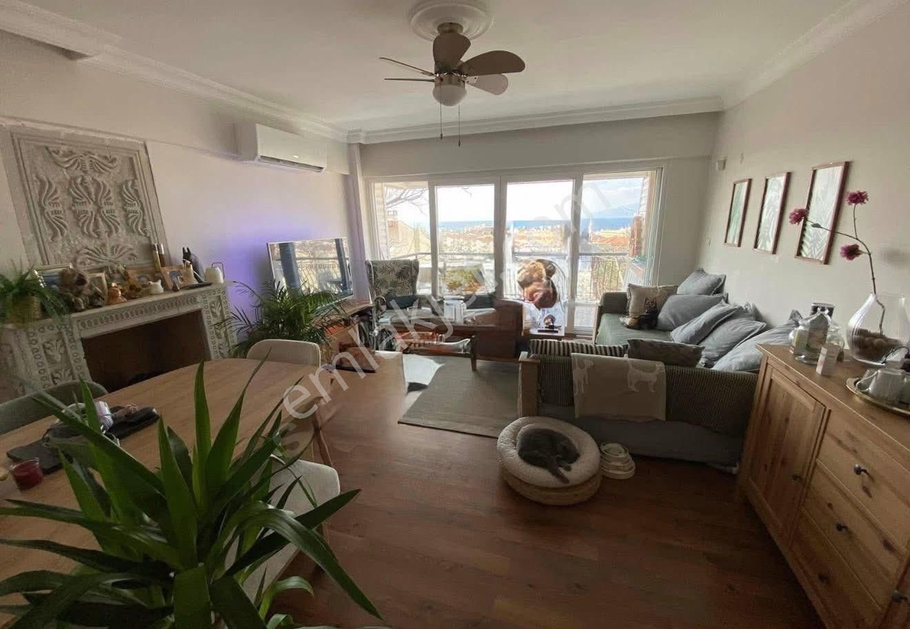 Kuşadası Merkez – Marina Mevkiinde Full Deniz Manzaralı Tripleks 4+1 Villa - Görsel 7