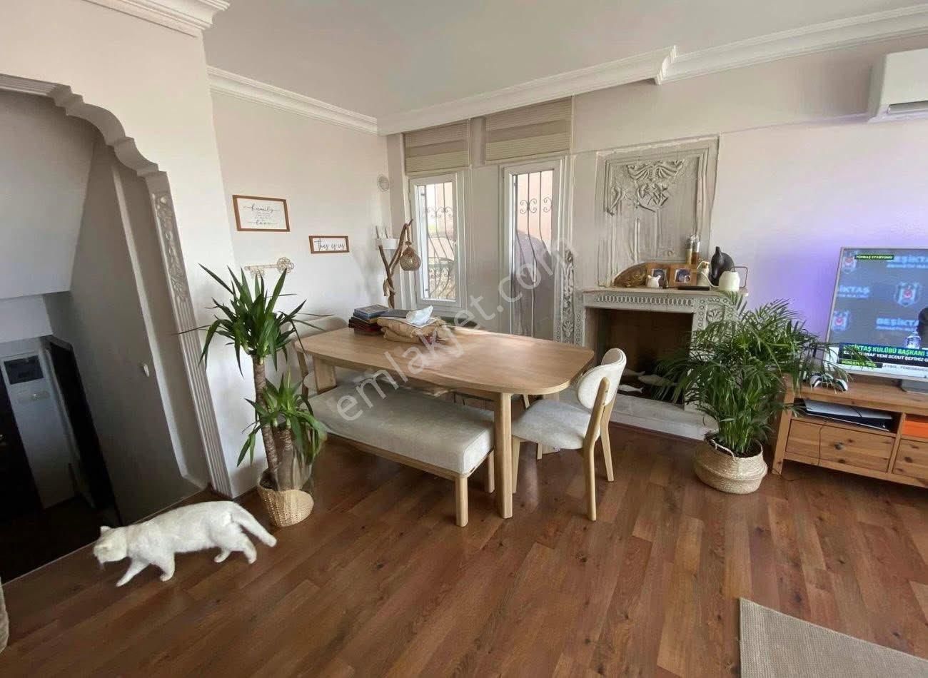 Kuşadası Merkez – Marina Mevkiinde Full Deniz Manzaralı Tripleks 4+1 Villa - Görsel 4