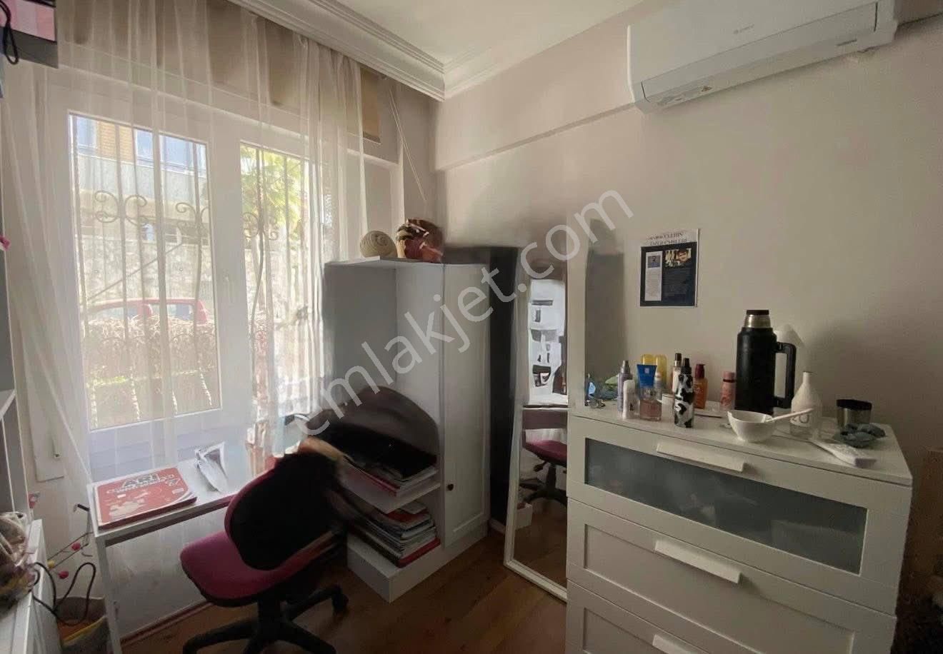 Kuşadası Merkez – Marina Mevkiinde Full Deniz Manzaralı Tripleks 4+1 Villa - Görsel 11