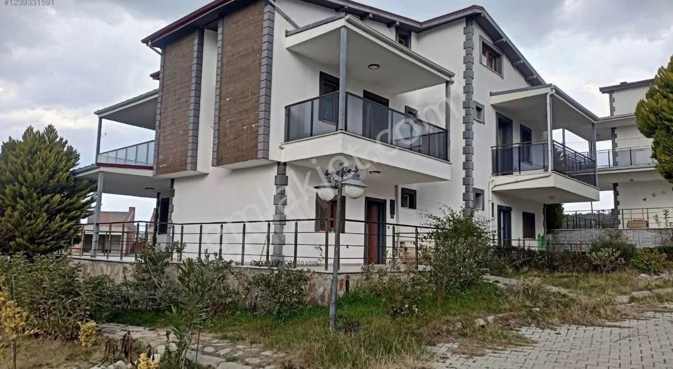 Davutlar’da Deniz Manzaralı Lüks Tripleks Villa | 5+1 - Görsel 10