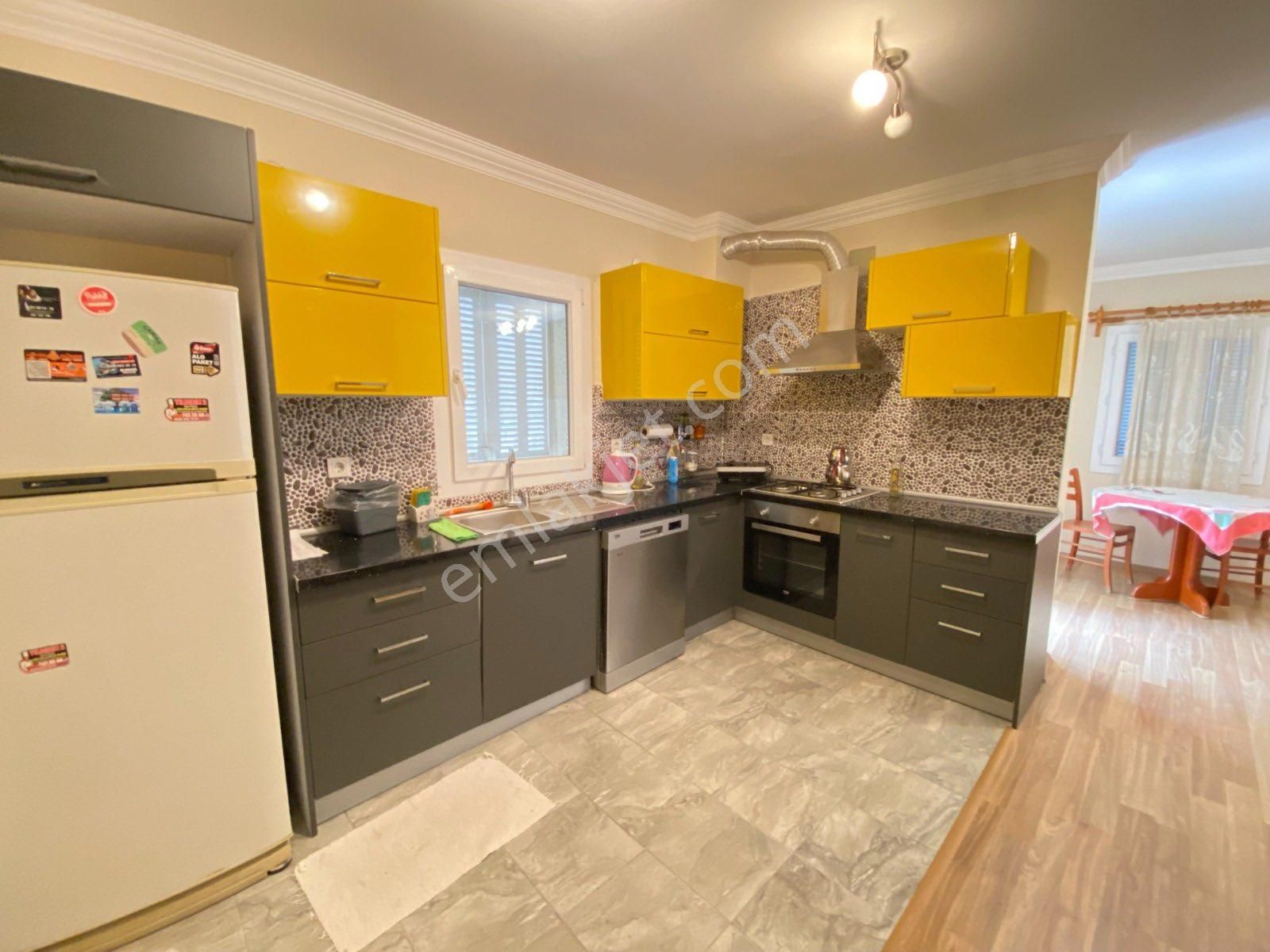 Seferihisar Ürkmez De Satılık 3+1 Satılık Villa Denize Sadece 50 Metre - Görsel 8