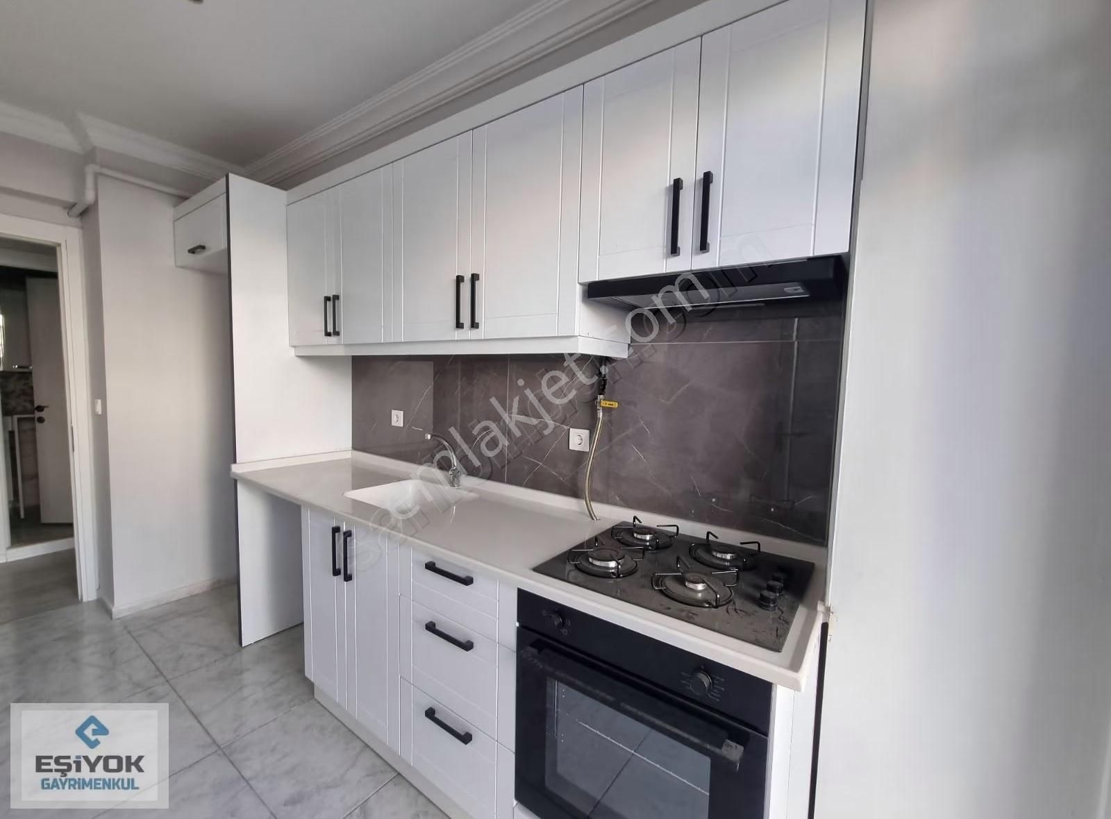 Acil Satılık Torbalı Mahallesi'nde 2+1