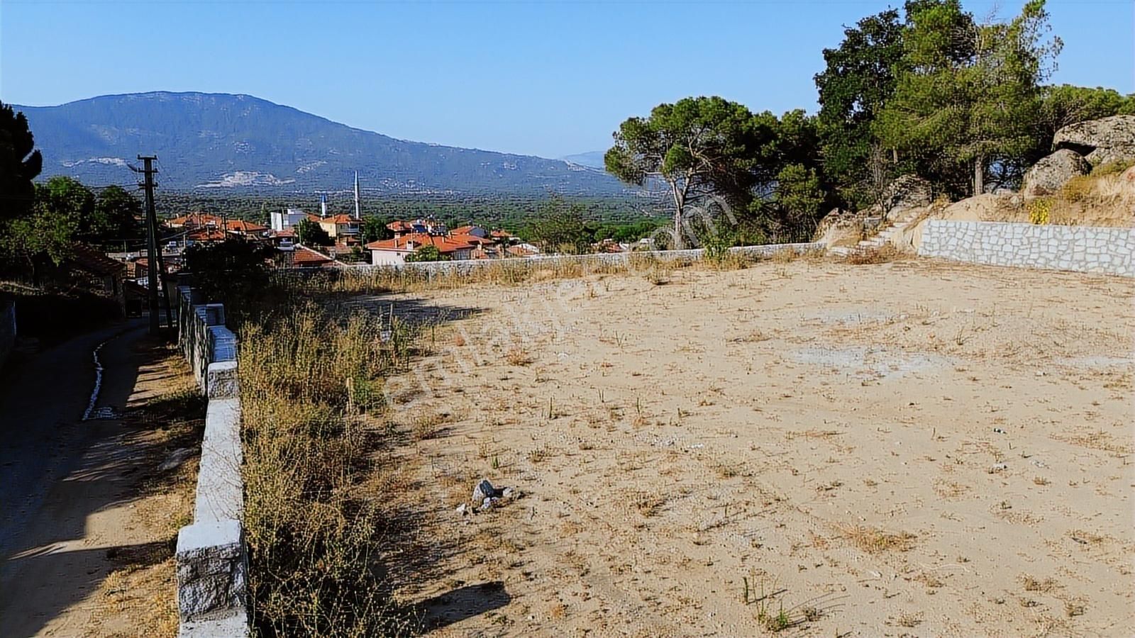 Bergama Kozak Yaylasında Satılık 1.583m2 Konut Arsası - Görsel 3