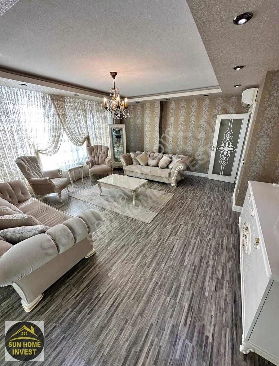 Acil Uncalı Mahallesinde Katta 5+1 Satılık Daire