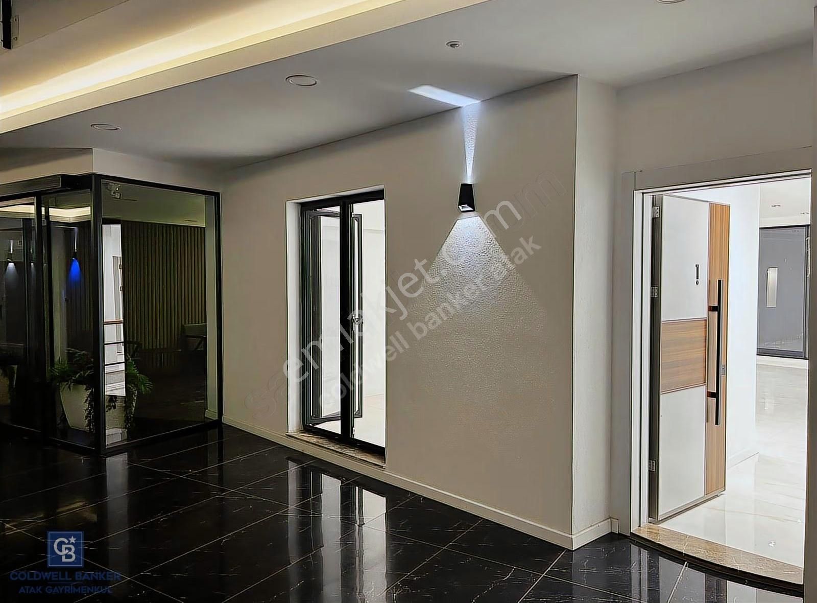 Çeşme Dalyan'da Modern İşyeri - Görsel 10