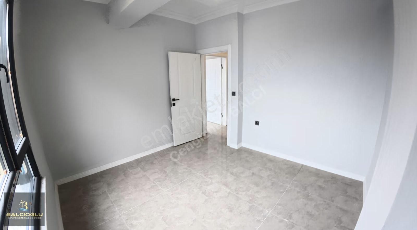 Balcıoğlundan Satılık Denize Yakın Bahçeli Lüx Triblex Villa - Görsel 13