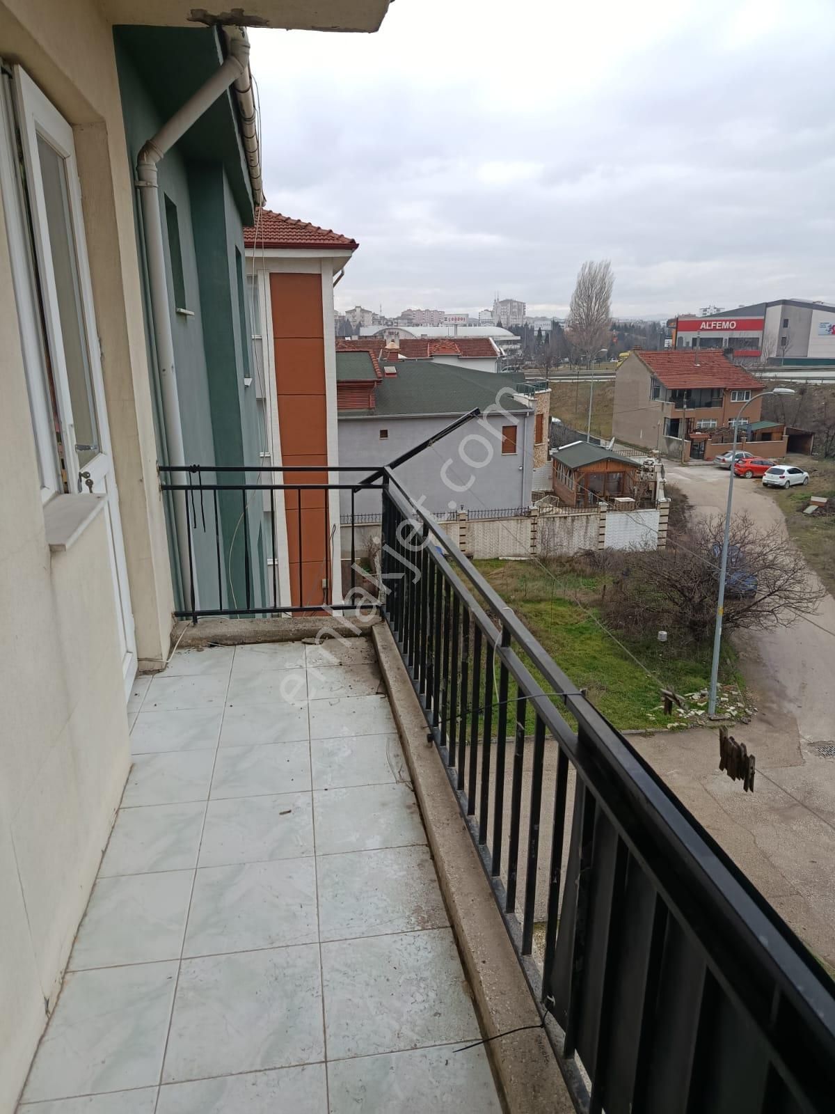 Century 21 Vizyon'dan Batıkent'te Manzaralı Geniş 2+0 Kiralık Daire - Görsel 12