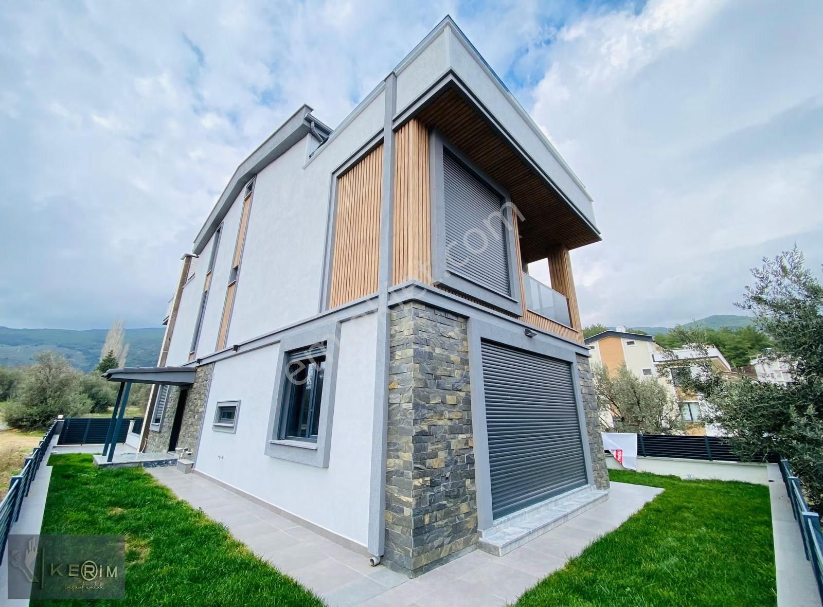 ✅ Güre Satılık Müstakil Bahçeli Sıfır 3+1 Otoparklı Villa - Görsel 28