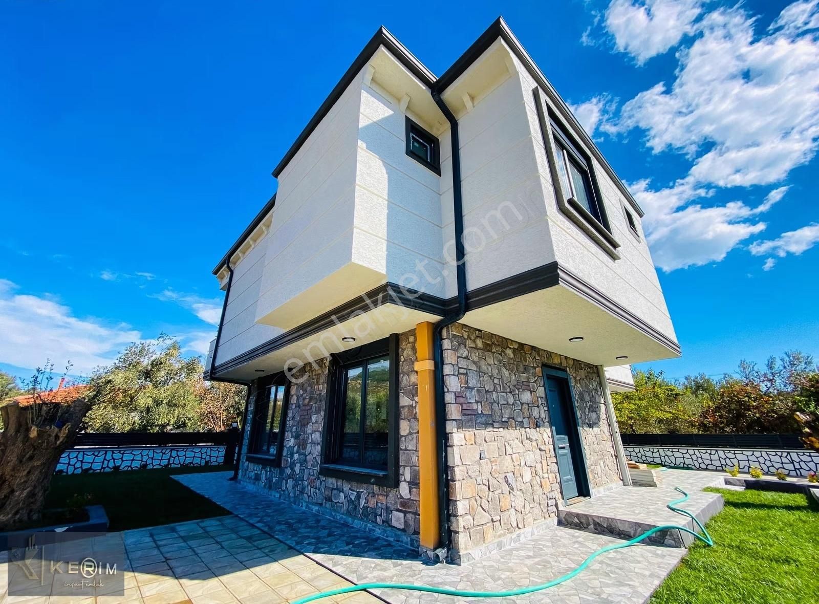 ✅ Küçükkuyu Satılık Denize Yakın 3+1 Bahçeli Sıfır Villa - Görsel 4