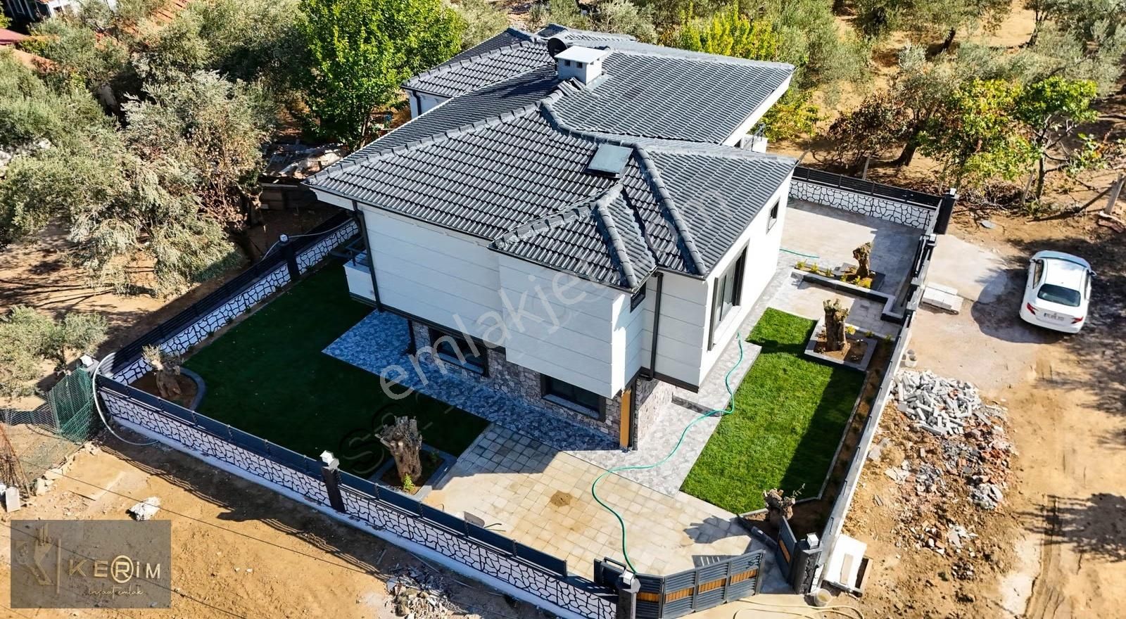 ✅ Küçükkuyu Satılık Denize Yakın 3+1 Bahçeli Sıfır Villa - Görsel 15