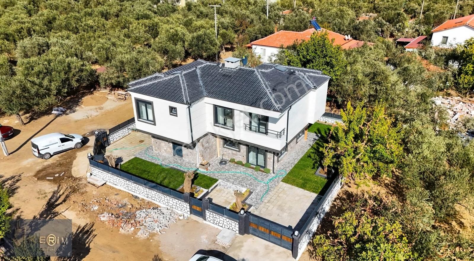 ✅ Küçükkuyu Satılık Denize Yakın 3+1 Bahçeli Sıfır Villa - Görsel 7