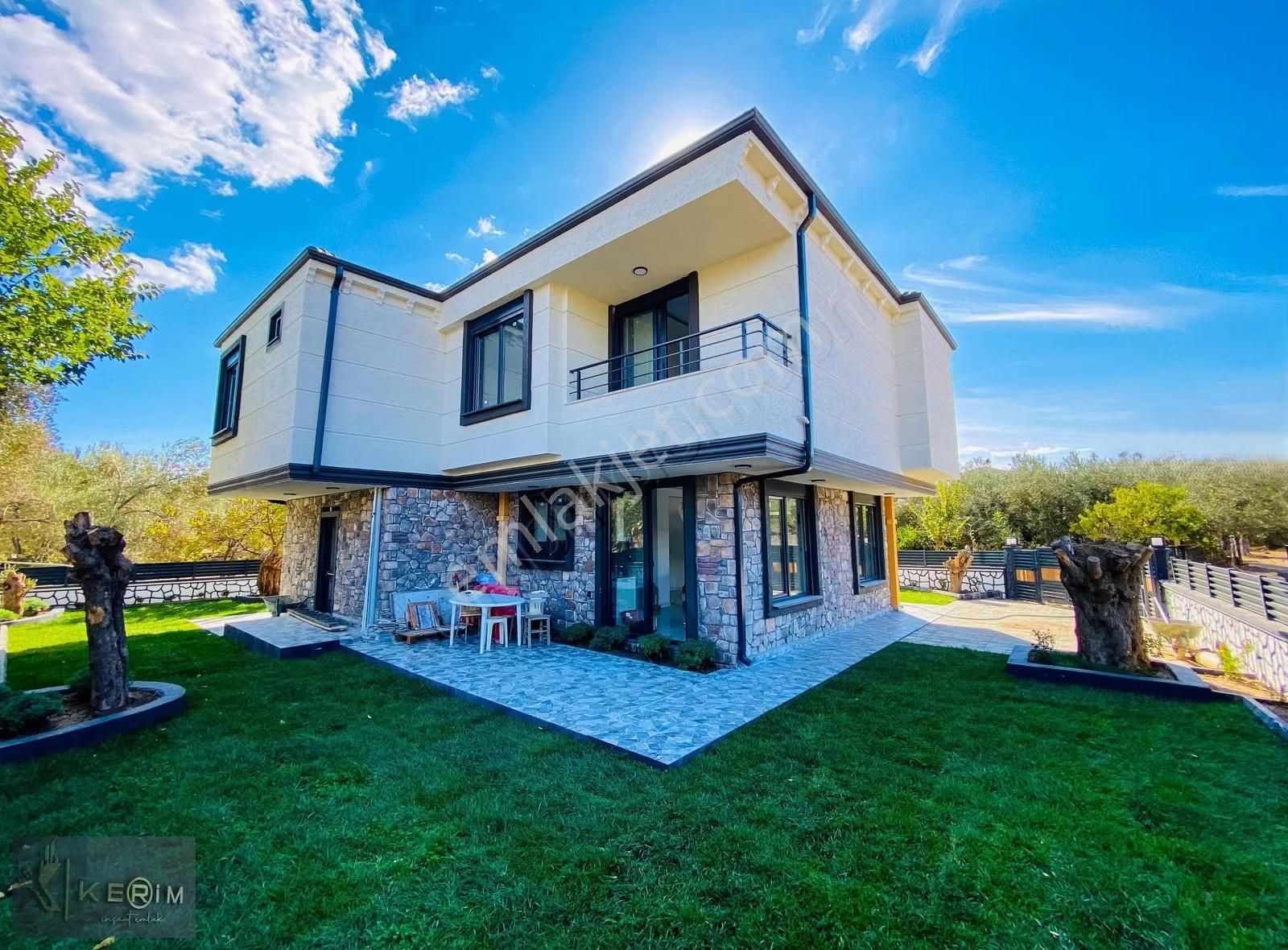 ✅ Küçükkuyu Satılık Denize Yakın 3+1 Bahçeli Sıfır Villa - Görsel 24