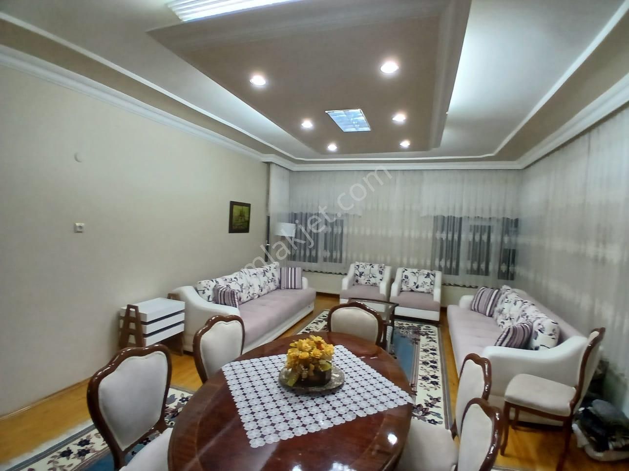 Akçay Emlak'tan Akşehir Yarenler Cumhuriyet İlkokulu Yanında Asansörlü Geniş Satılık 3+1 Daire - Görsel 10