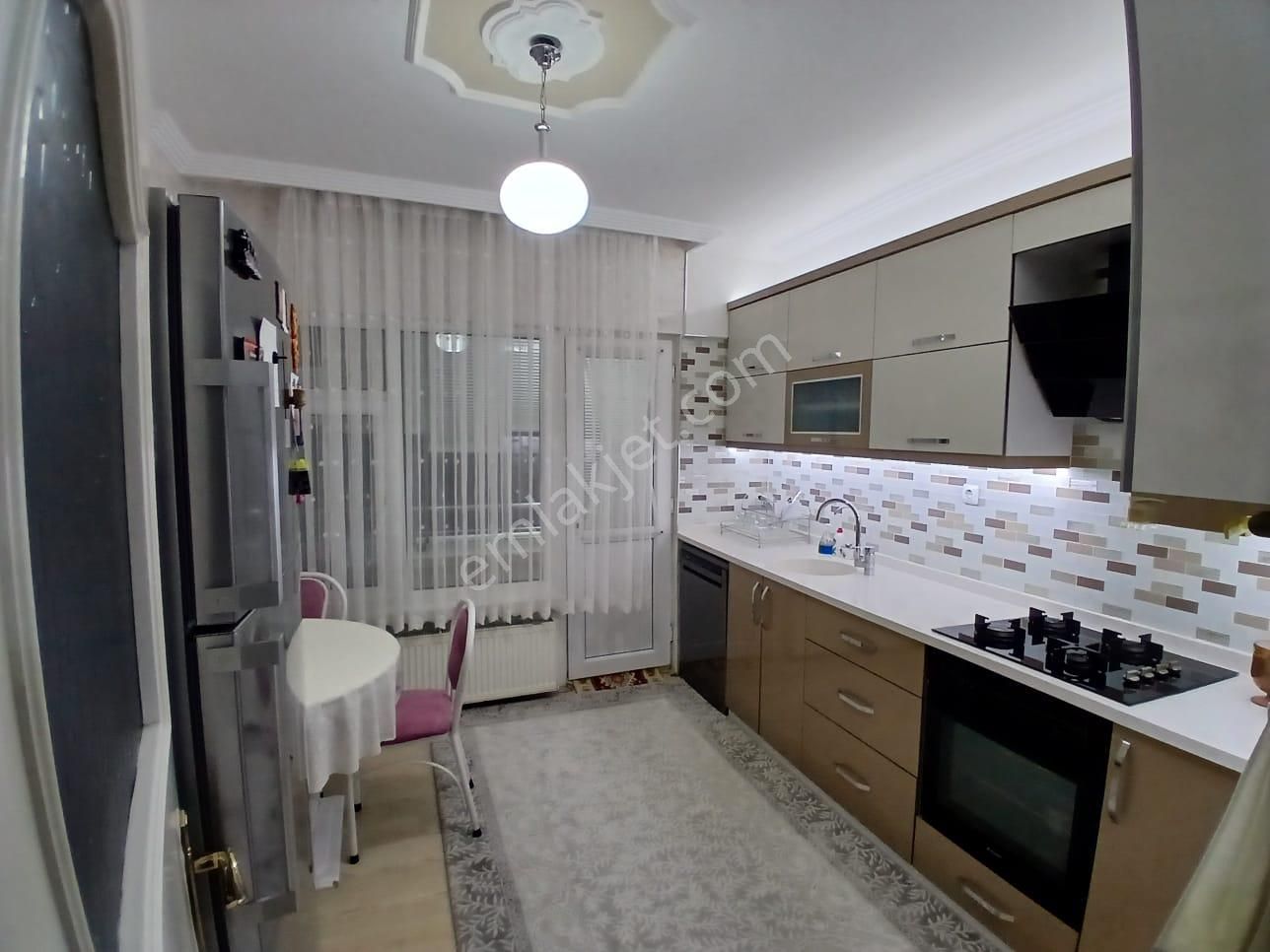 Akçay Emlak'tan Akşehir Yarenler Cumhuriyet İlkokulu Yanında Asansörlü Geniş Satılık 3+1 Daire - Görsel 35