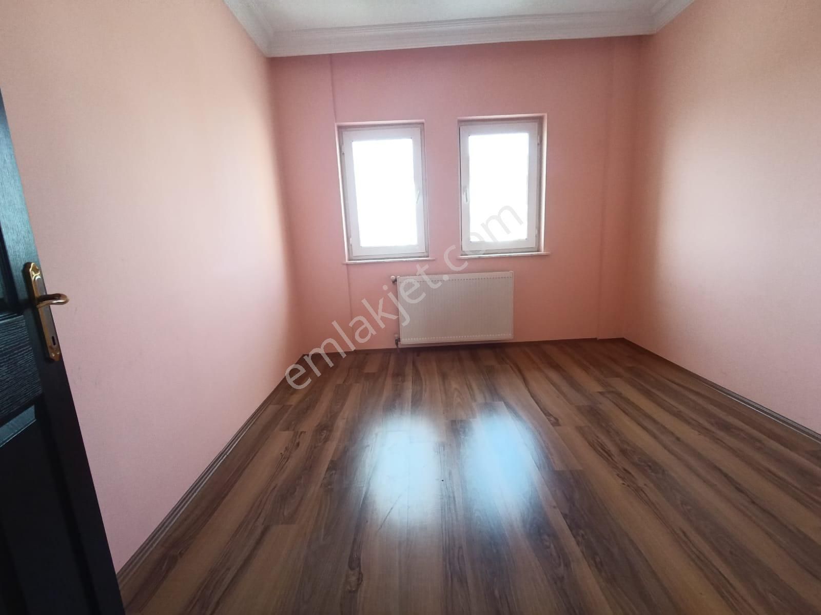 Pursaklarda 3+1 Çift Asansörlü Güney Cephe - Görsel 9