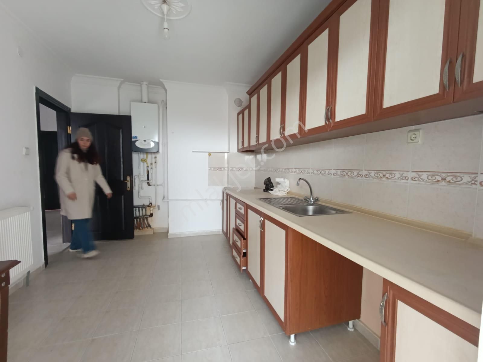 Pursaklarda 3+1 Çift Asansörlü Güney Cephe - Görsel 14