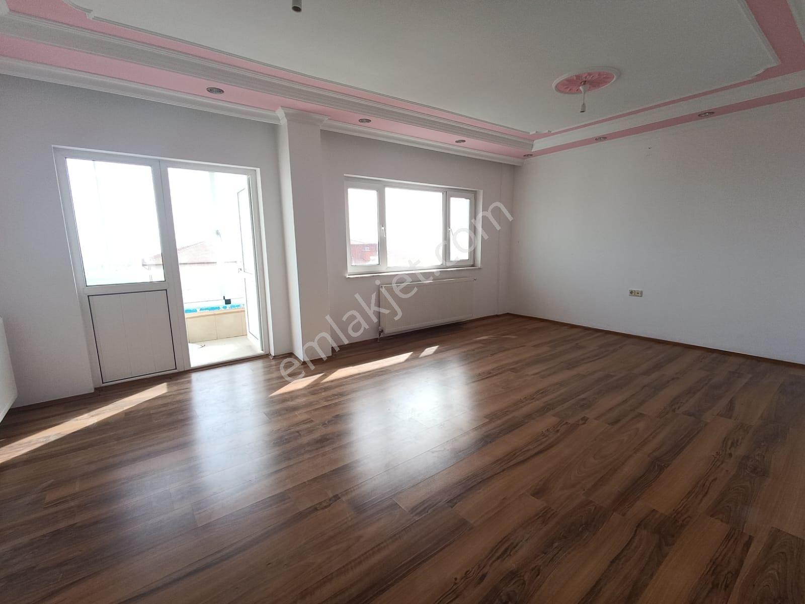 Pursaklarda 3+1 Çift Asansörlü Güney Cephe - Görsel 17