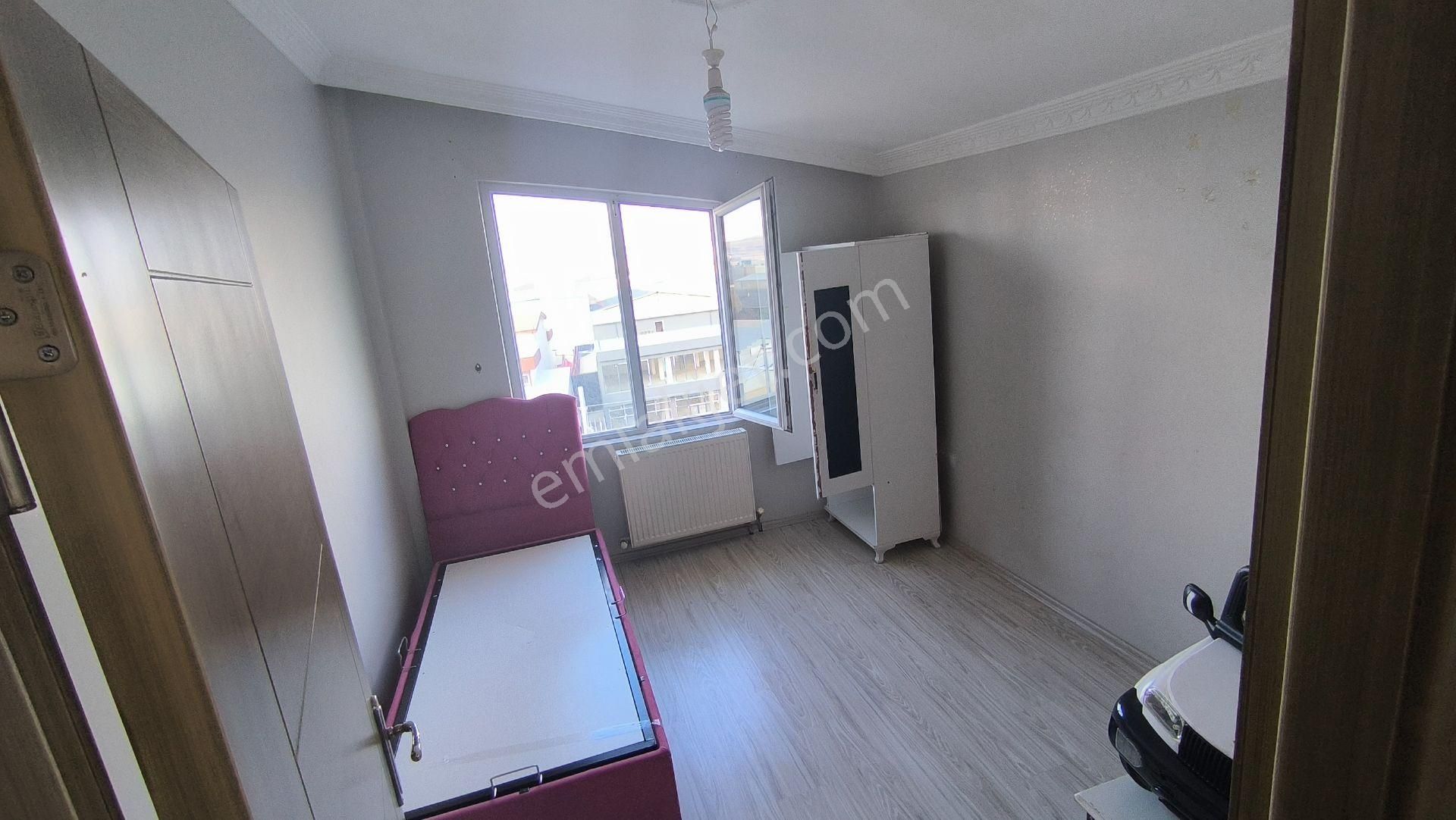 Yılmaz Gayrimenkulden Kacırılmayacak Teras Asansorlü 5+1 Fırsat Dairesi - Görsel 14