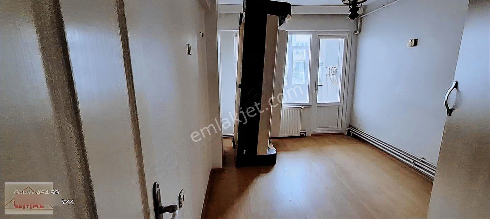 Cemal Emlak Bursa Yıldırım Namazgah Pazar İçinde 2,ara Geniş Bal - Görsel 11