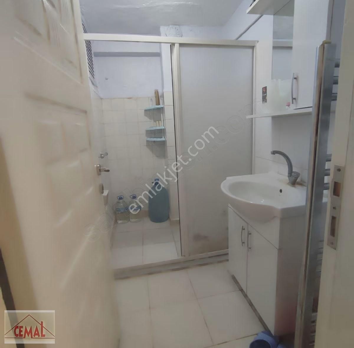 Cemal Emlak Bursa Yıldırım Yeşil Meydancık D.hatun Karşısı Kombi - Görsel 2