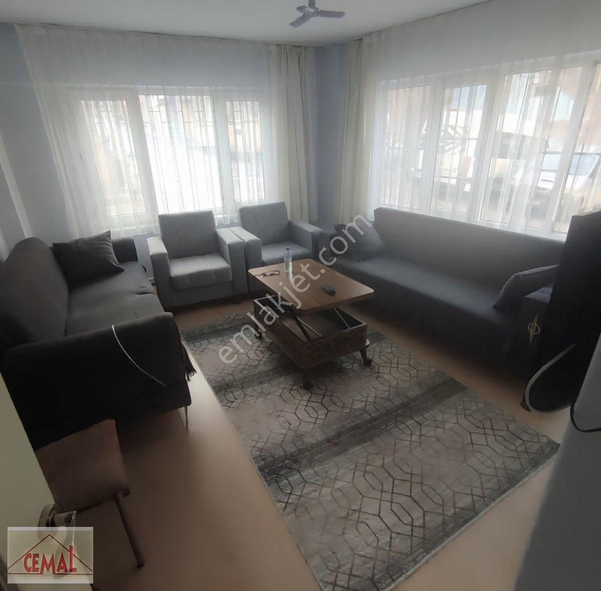 Cemal Emlak Bursa Yıldırım Yeşil Meydancık D.hatun Karşısı Kombi