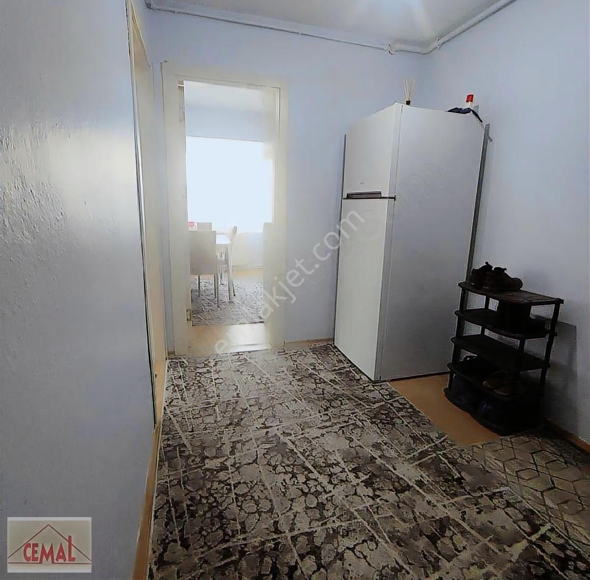 Cemal Emlak Bursa Yıldırım Yeşil Meydancık D.hatun Karşısı Kombi - Görsel 3