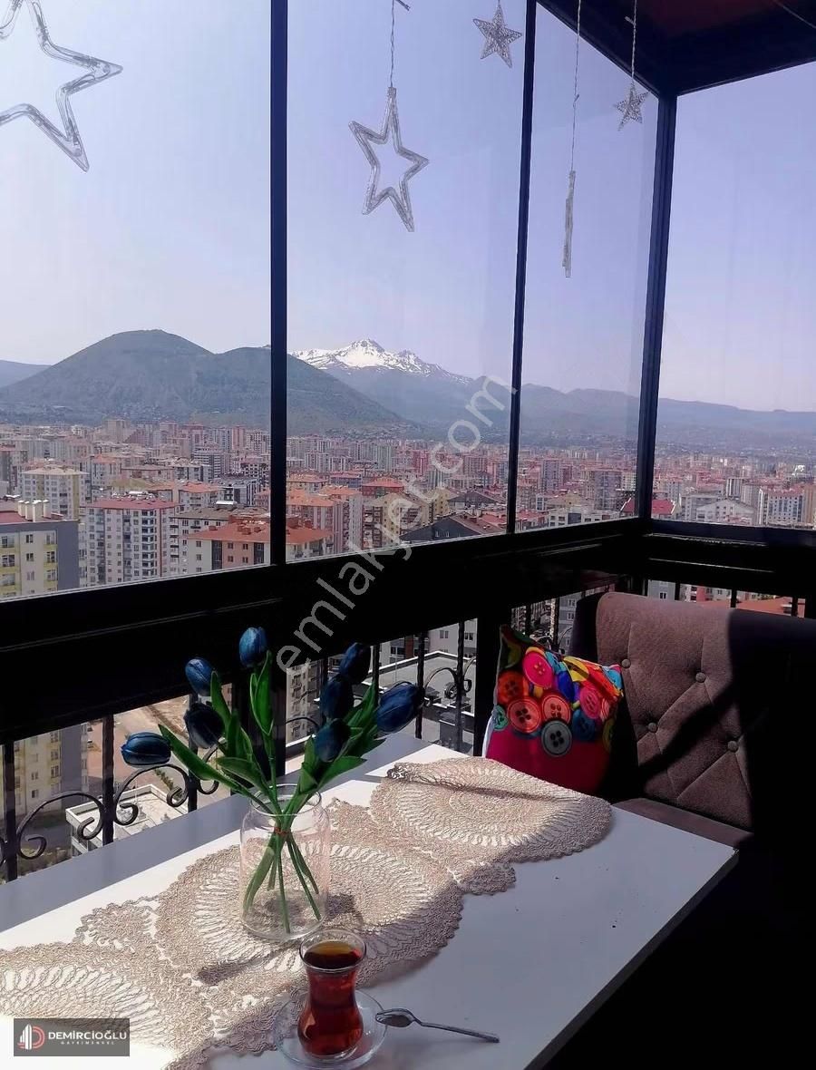 Son Kat Severlere Özel / 155m2 / Manzaralı / Full Yapılı Daire - Görsel 2