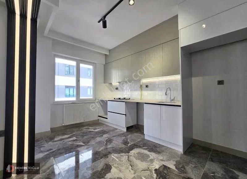 Arven Kalitesinde / Sıfır /bölgenin En Lüks Dairesi - Görsel 8