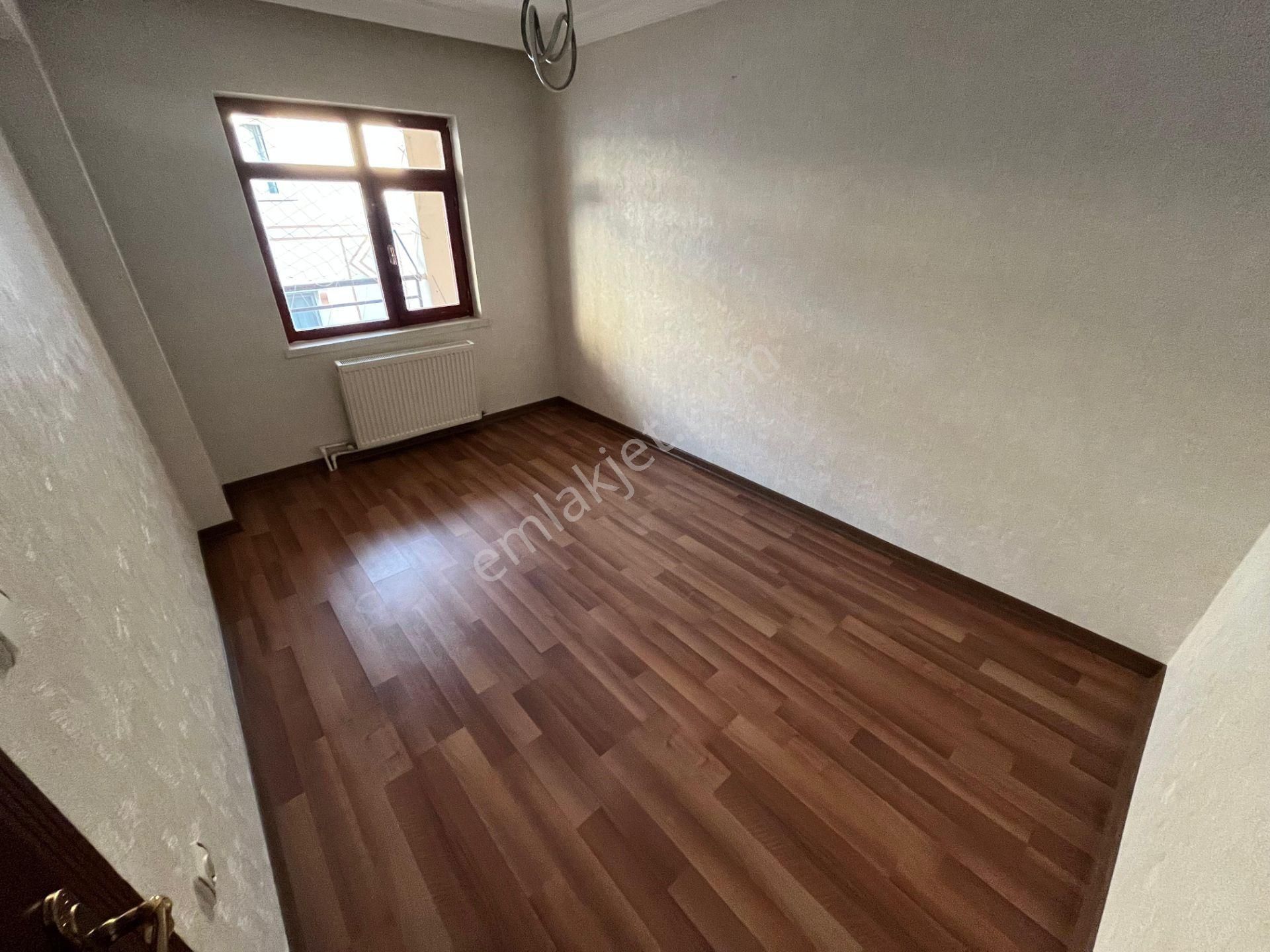 Bağlumda Asansörlü Katta 3+1 - Görsel 12