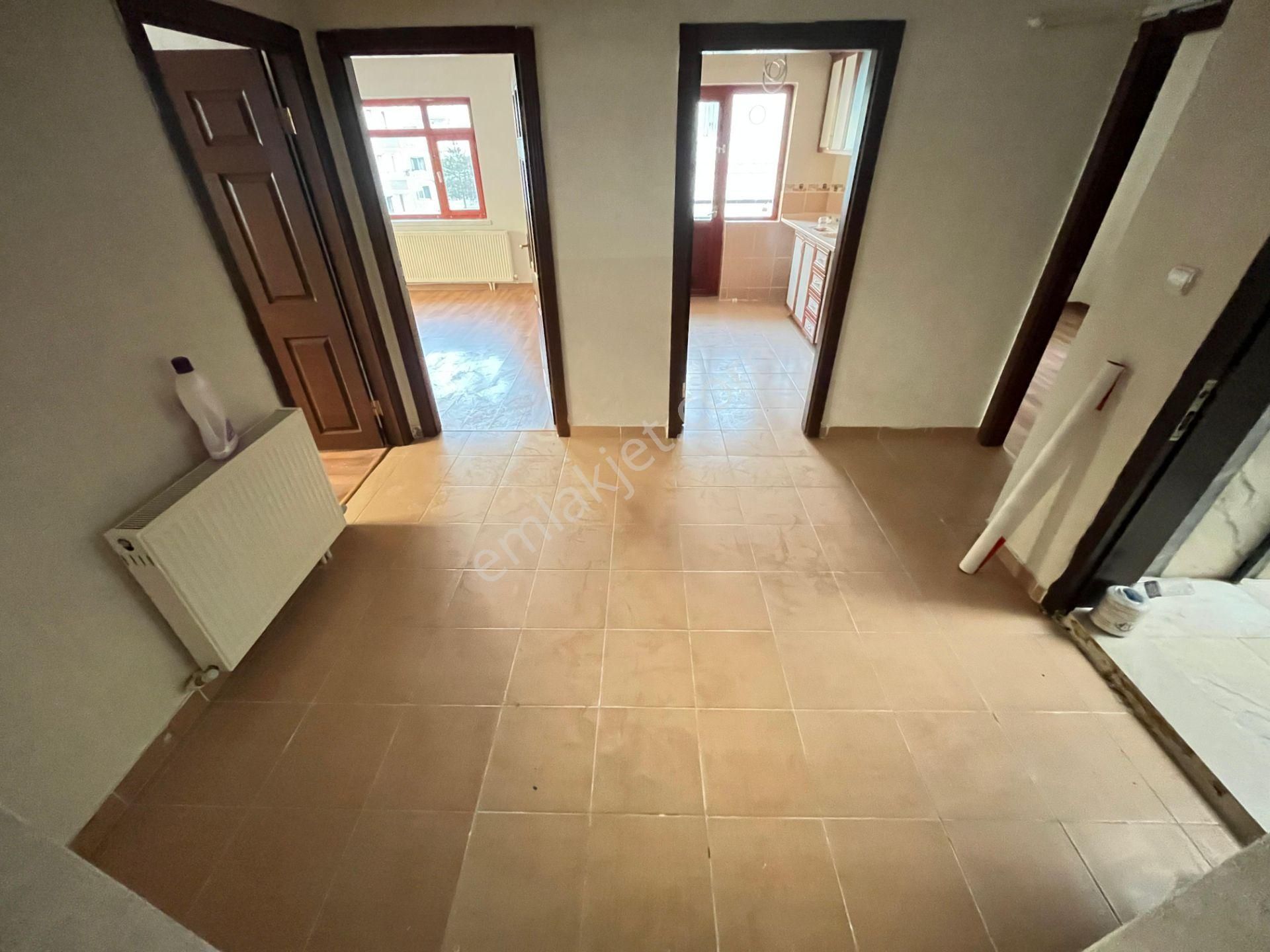 Bağlumda Asansörlü Katta 3+1 - Görsel 16