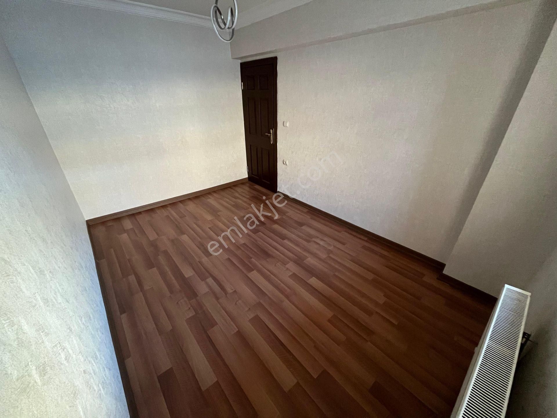 Bağlumda Asansörlü Katta 3+1 - Görsel 11